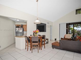 Lake Pointe Condominium N, Fort Lauderdale, FL 33309