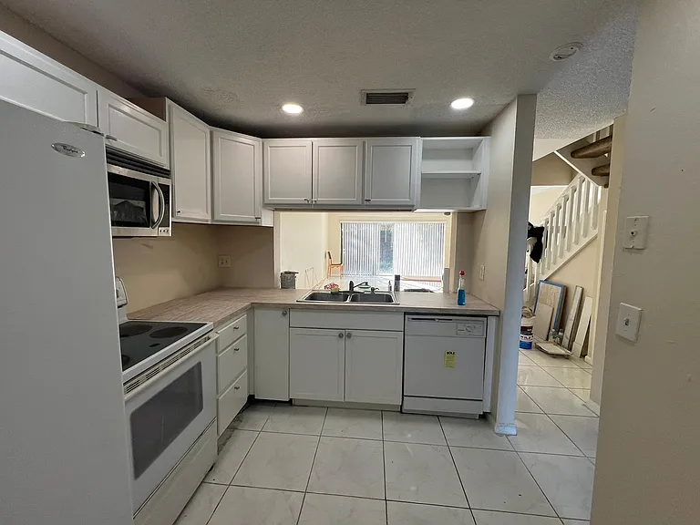 4433 NW 93rd Way — Photo 13