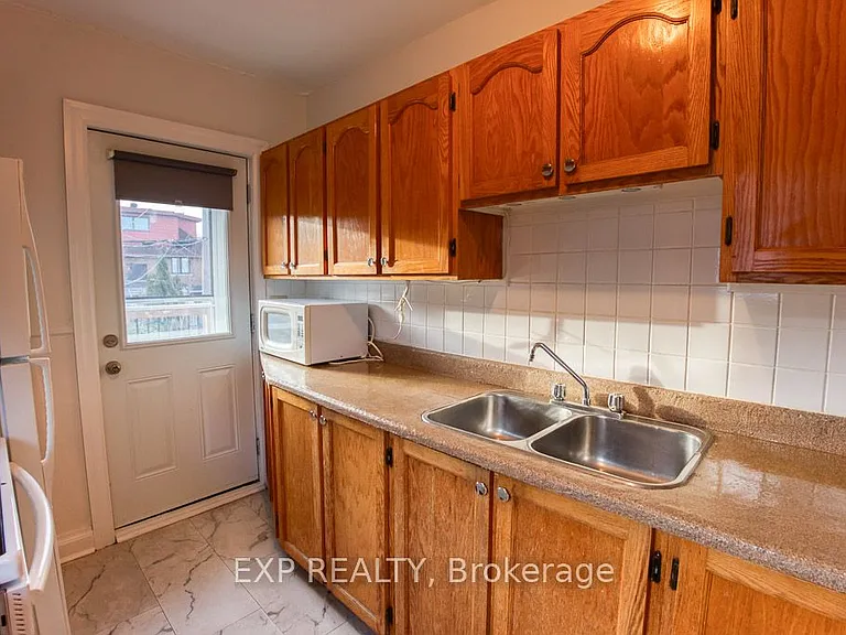 448 Holland Ave — Photo 36