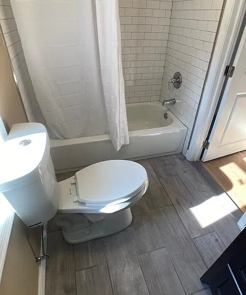 4523 Parrish St — Photo 24