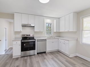529 Palmer Dr, Southport, NC 28461