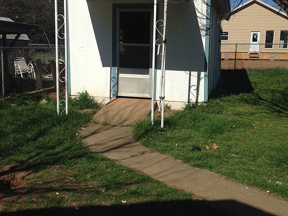 2nd image of 406 Skylark Dr
