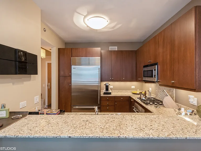 600 N Lake Shore Dr #3310 — Photo 8
