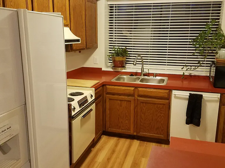 Kitchen West Wall