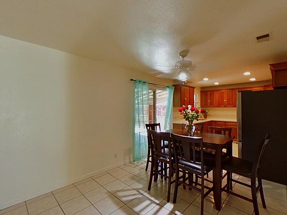 4th image of 343 Ezie St