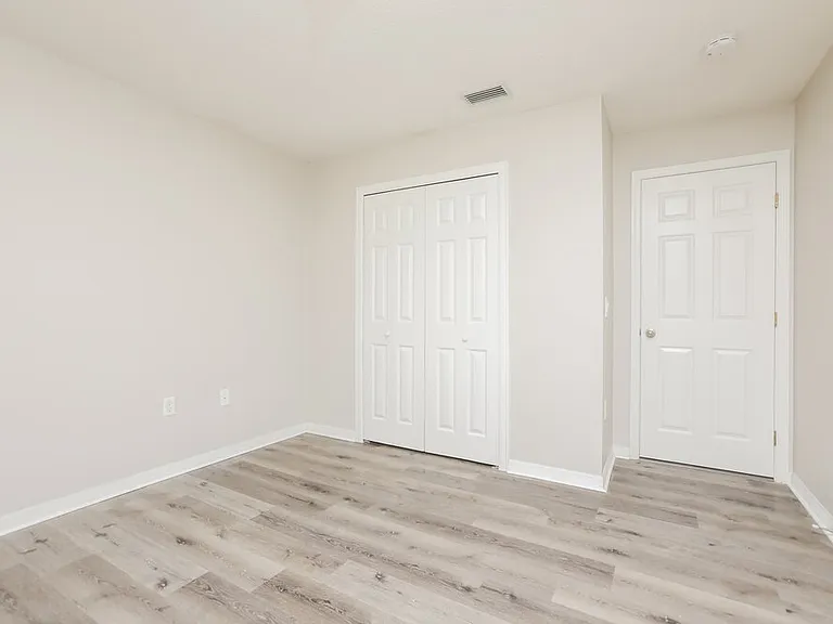 1052 Sadie Ln — Photo 13