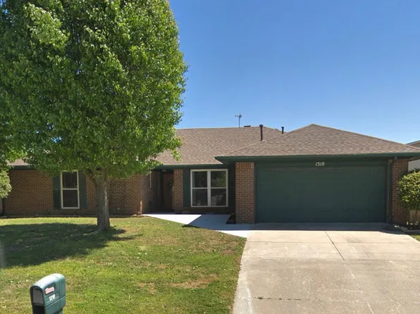1310 Willow Brook St, Ada, OK 74820