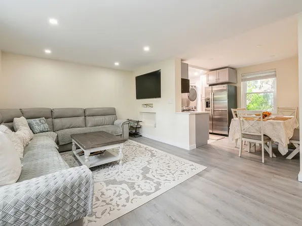 147-28 Charter Rd #33D, Queens, NY 11435