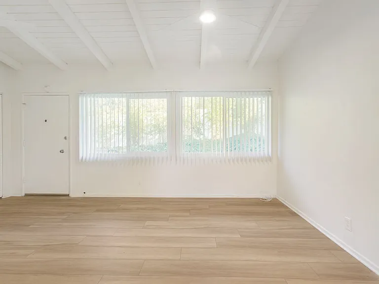 974 Haverford Ave #19 — Photo 4