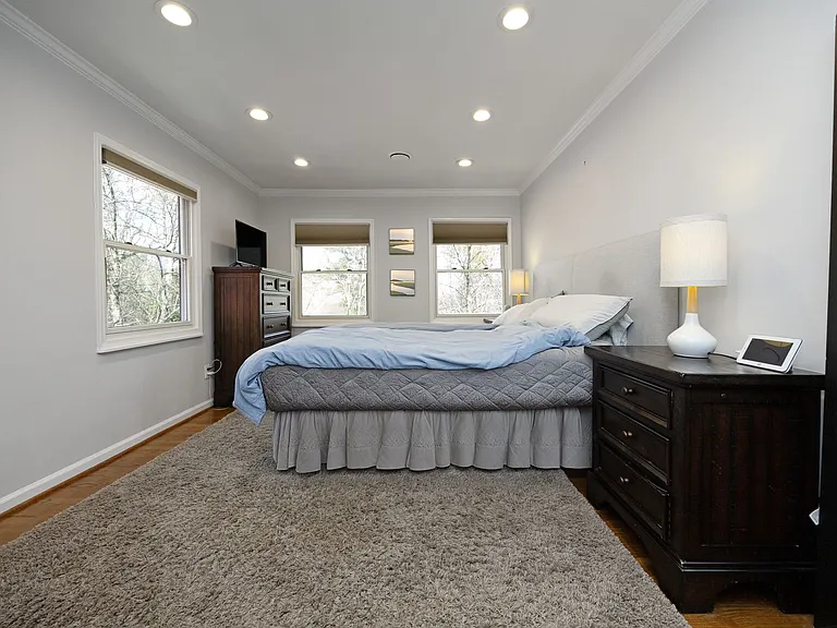 506 Bayberry Dr — Photo 32