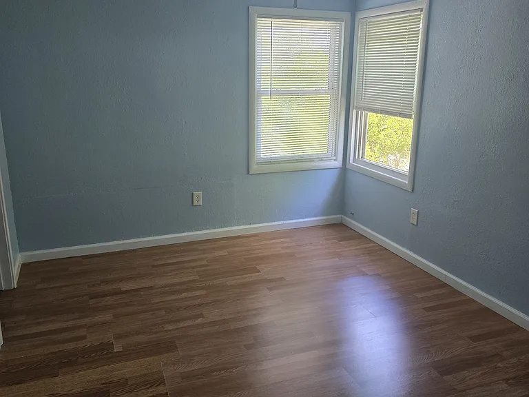 730 Maple St #8 — Photo 6