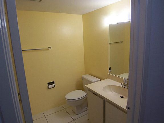 5th image of 9429 Fontainebleau Blvd APT 102-33