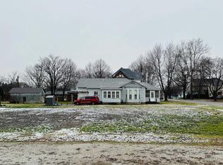 308 N 2nd St, Kentland, IN