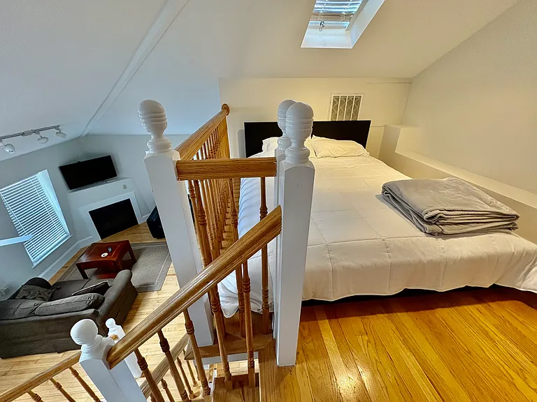 31 Bigelow St — Photo 8