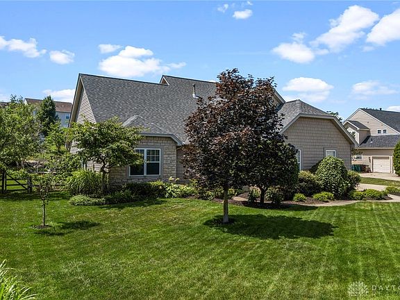 3rd image of 55 Martin Ln