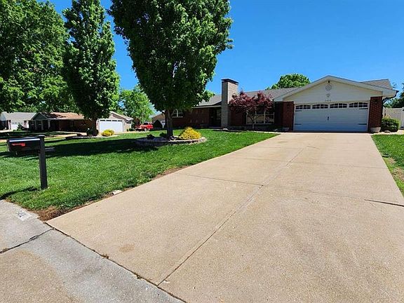 2nd image of 5452 Edelweis Ln