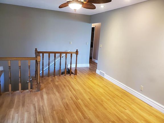 3rd image of 3015 W College St