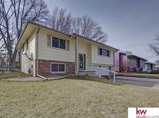 4122 N 100th St, Omaha, NE 68134