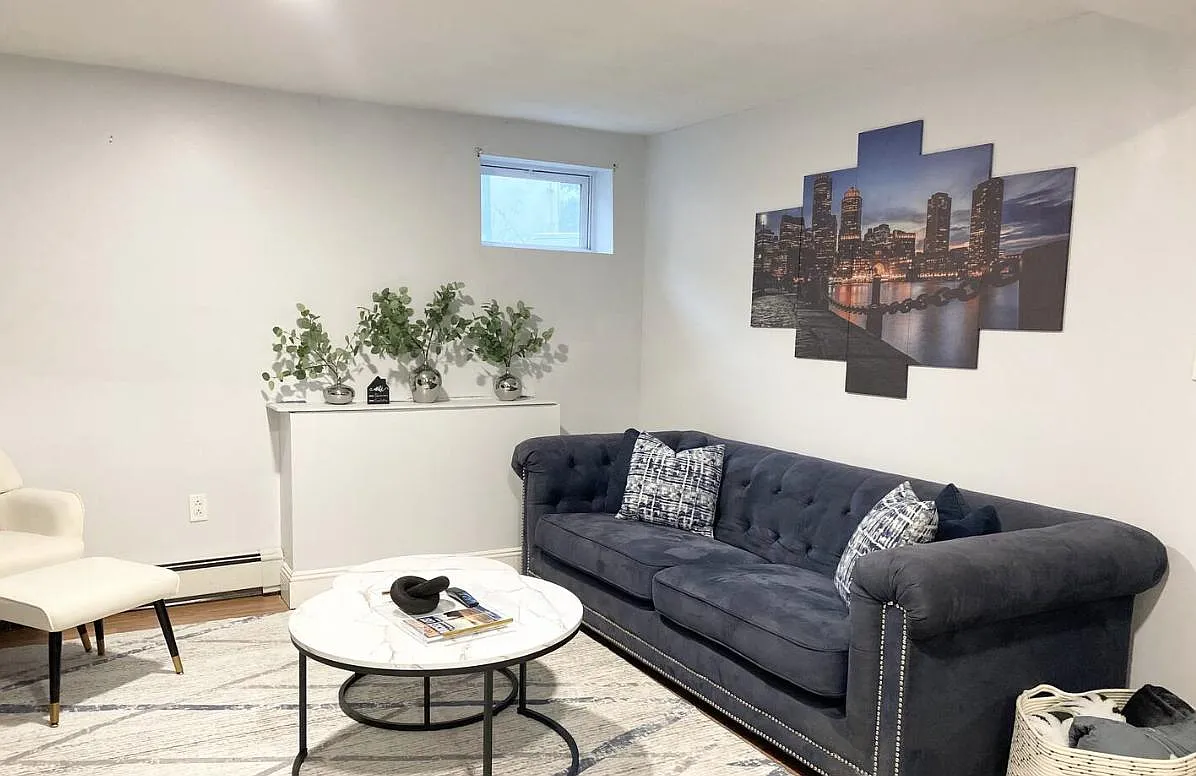 4 bed, 2000 sqft, $4,600 — Photo 3