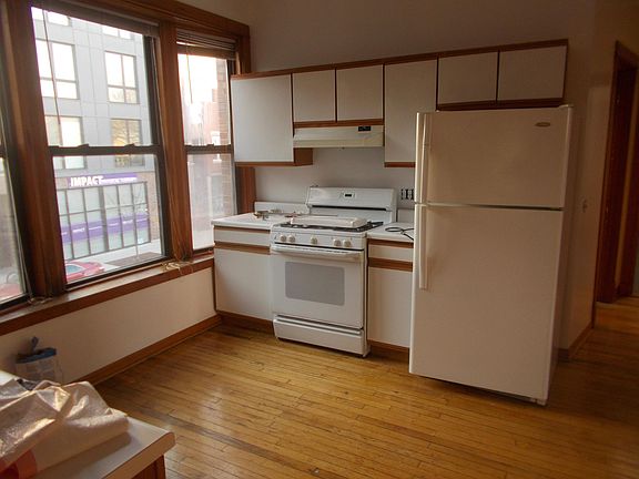 4th image of 3420 N Paulina St #2S
