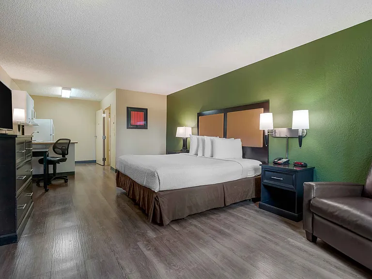 Studio Suite - 1 King Bed