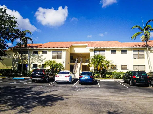 1513 Lake Crystal Dr APT B, West Palm Beach, FL 33411