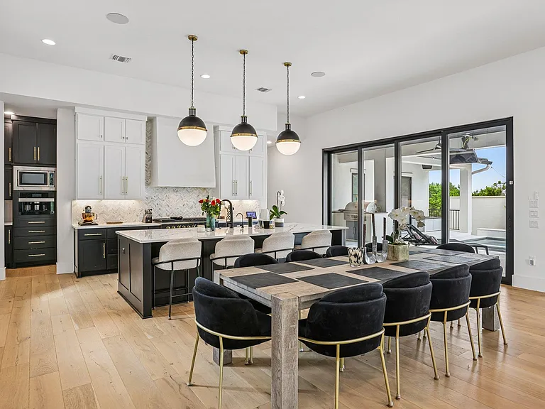 7021 Cielo Azul Pass — Photo 4