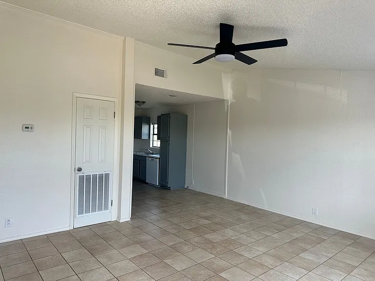 200 Aster St — Photo 14