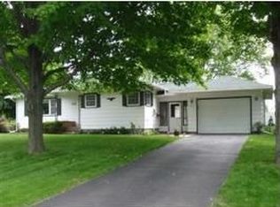 947 14th St, Manistee, MI 49660