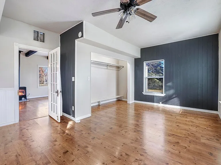 3321 Addison Ave E — Photo 5