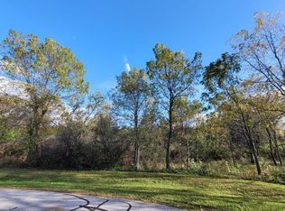 21899 W Lochleven Ln, New Berlin, WI 53146