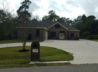 203 Hillcrest Dr, Conroe, TX 77303