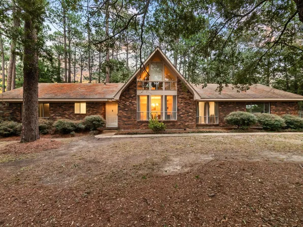606 Cedarwood Dr, Hattiesburg, MS 39402