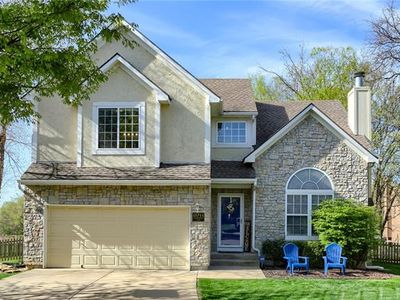 15744 S Summertree Ct, Olathe, KS, 66062