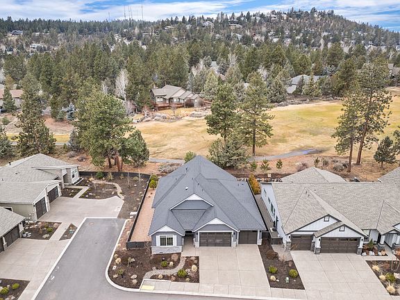 2nd image of 3031 NW Hidden Ridge Dr