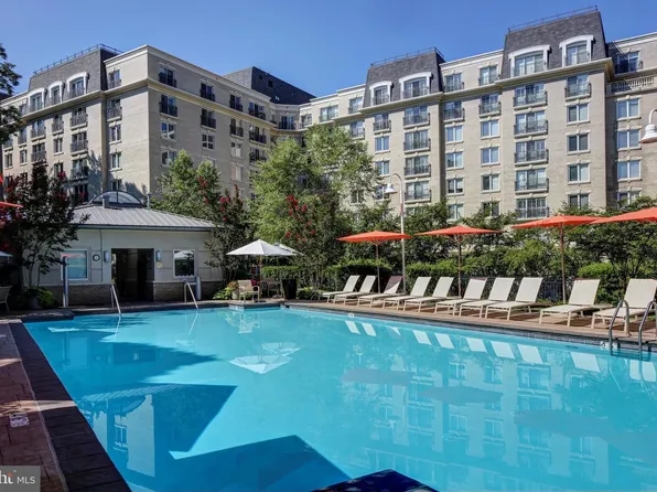 5 Park Pl APT 425, Annapolis, MD 21401