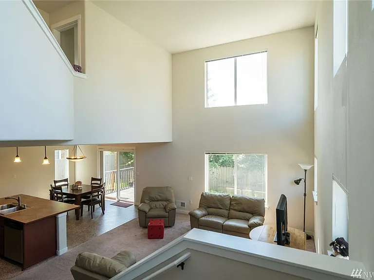 2518 193rd St SW — Photo 9