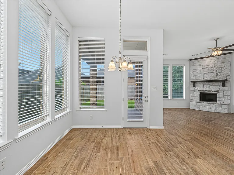27215 Symphony Creek Ln — Photo 22