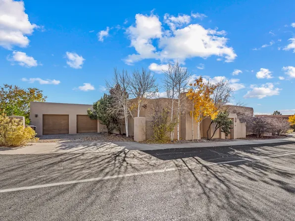 42 E Via Plaza Nueva, Santa Fe, NM 87507