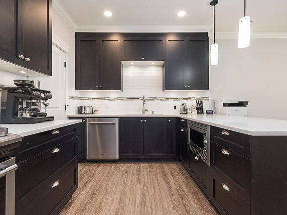 5th image of 10525 240th St #21