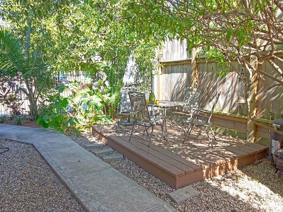 Common area patio for entertaining friends