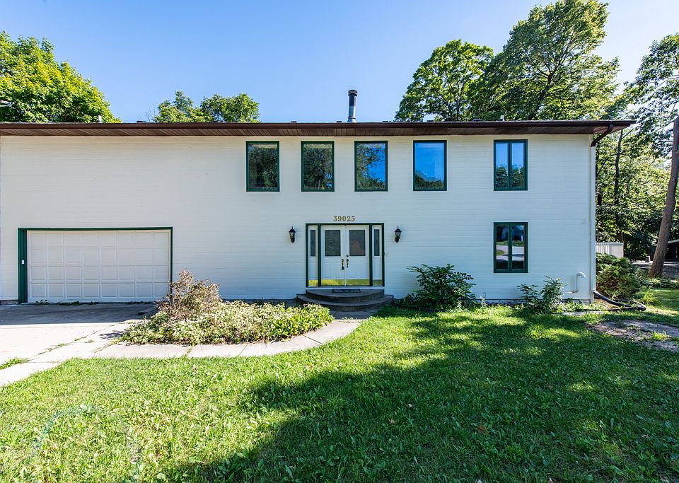 1st image of 39025 N Holdridge Ave