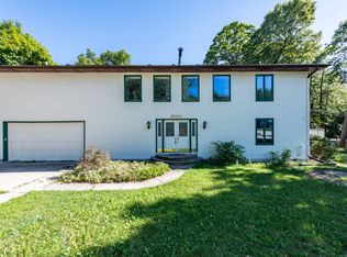39025 N Holdridge Ave, Beach Park, IL