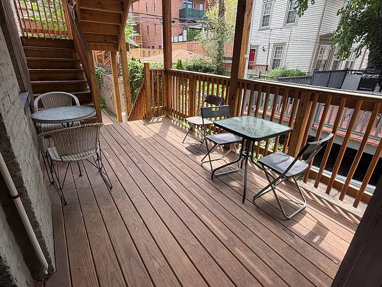 721-23 W. Roscoe — Photo 27