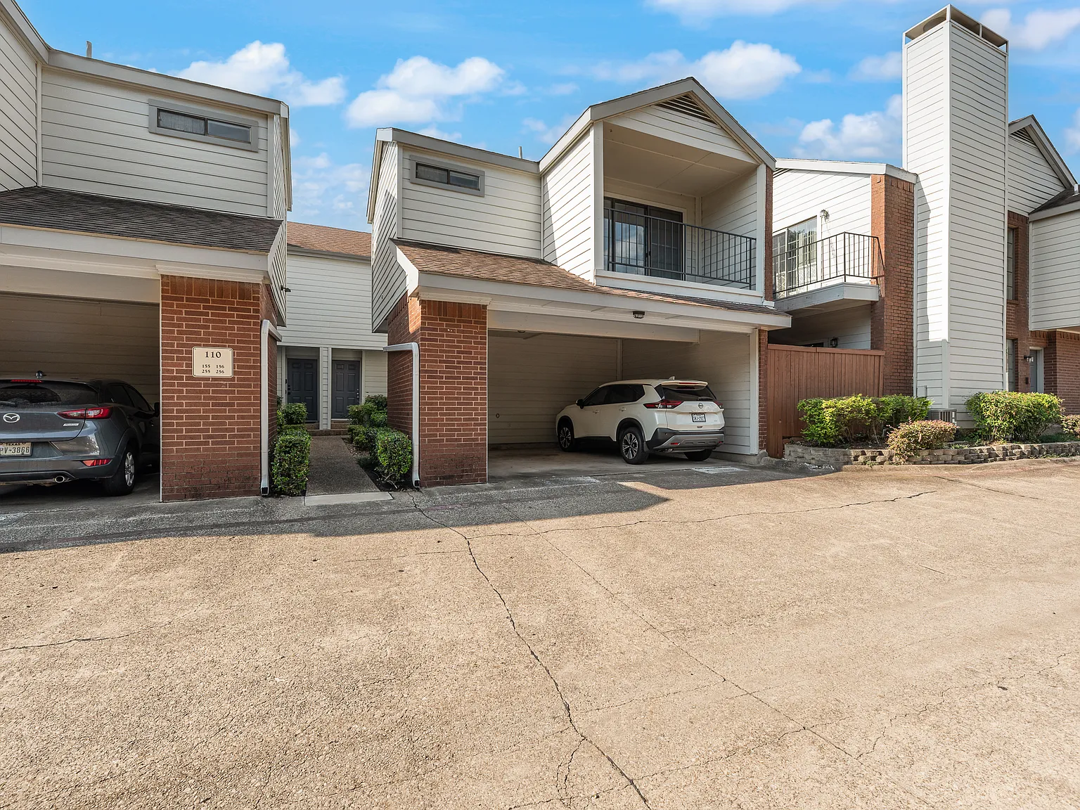 2 bed, 1154 sqft, $1,750 — Photo 3