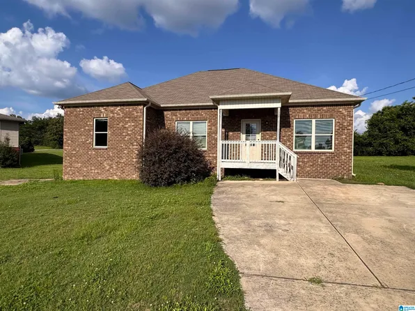 609 10th Ave, Pleasant Grove, AL 35127
