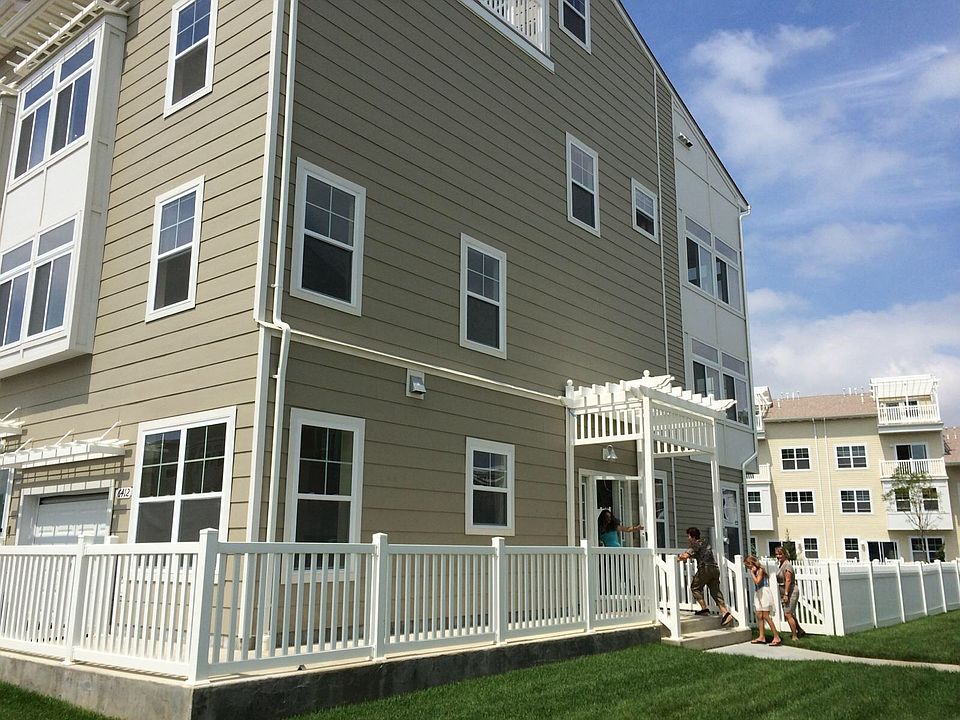 1st image of 6412 Ocean Ave S #2