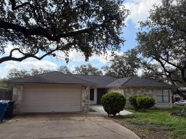 2718 Rim Rock Trl, San Antonio, TX 78251