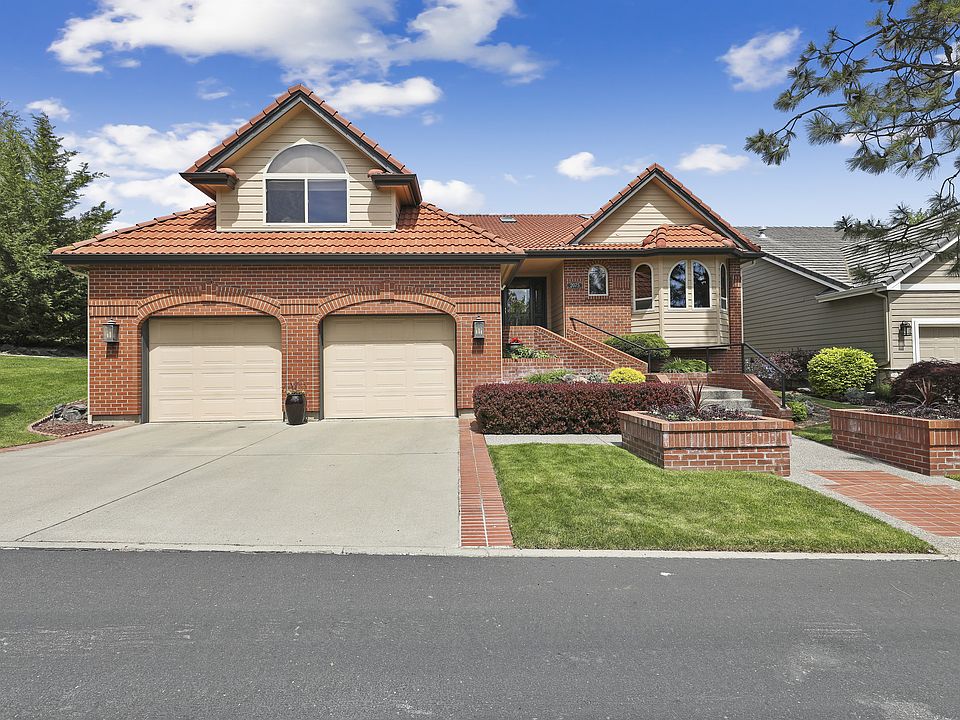 1st image of 2075 S Parkwood Dr