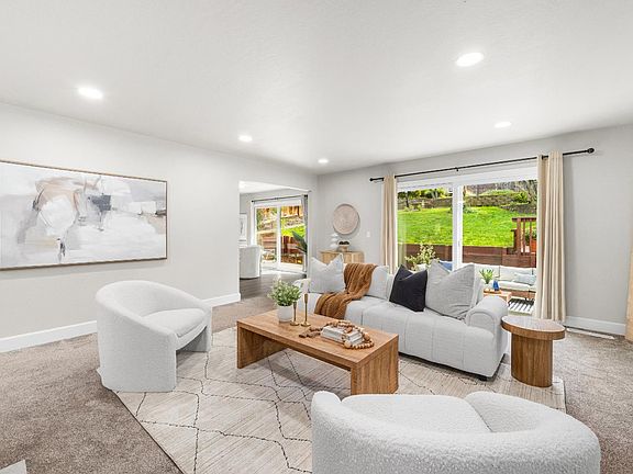 5th image of 2769 Valencia Rd